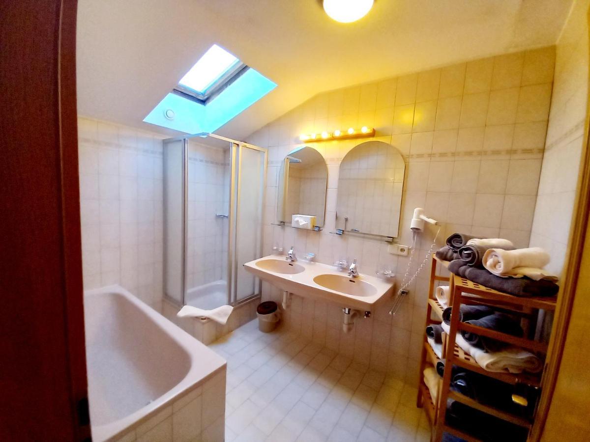 Aparthaus Camping Stubai Neustift im Stubaital Extérieur photo